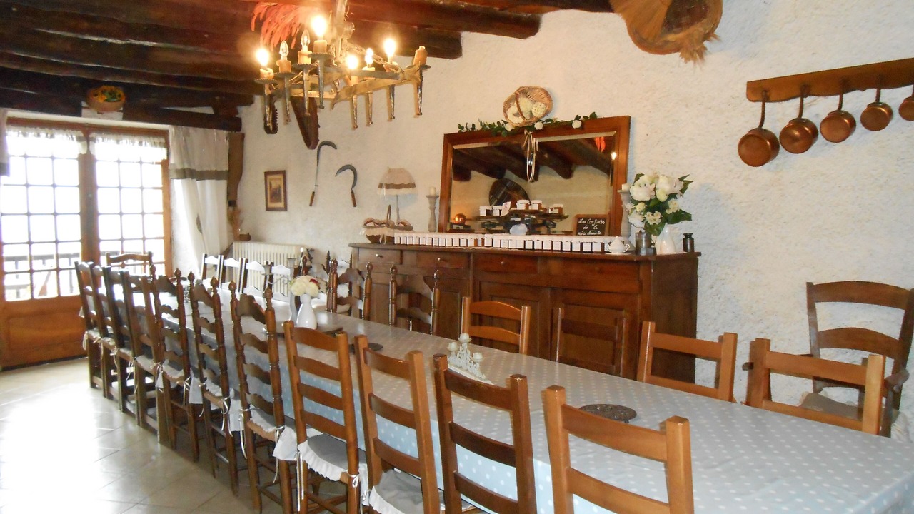 Photo of Others in Sacoue