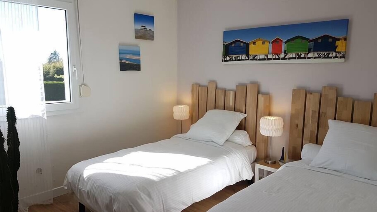 Photo of Bedroom in Gujan-Mestras