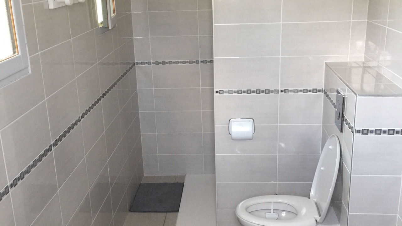 Photo of Bathroom in Saint-Laurent-de-la-Cabrerisse