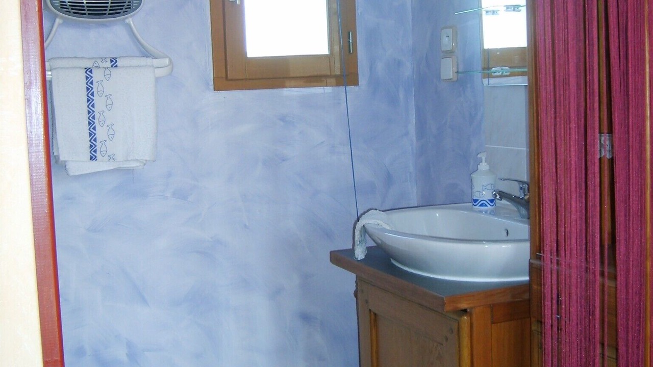 Photo of Bathroom in Grateloup-Saint-Gayrand