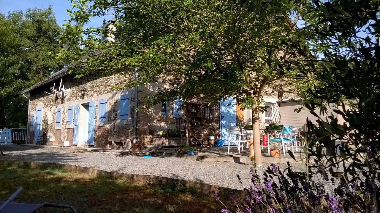 Photo of Patio Balcony in Mirandol-Bourgnounac