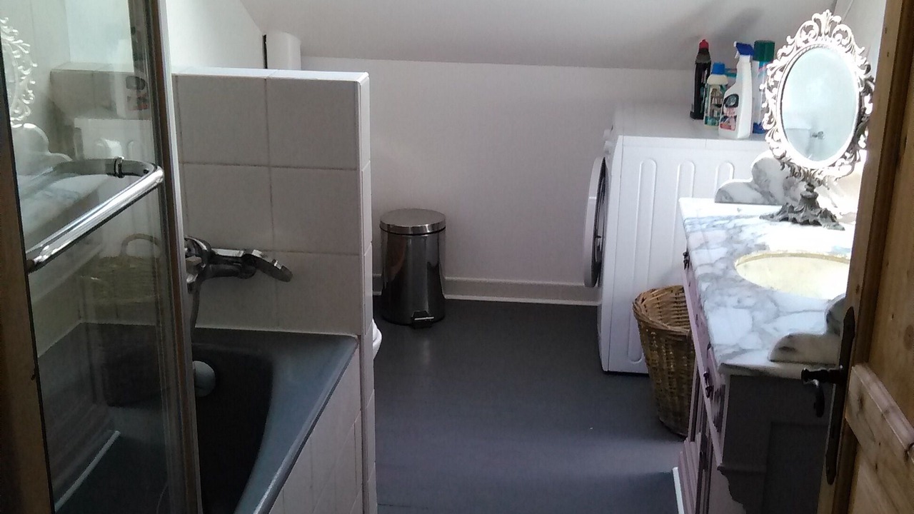 Photo of Bathroom in Oncy-sur-Ecole