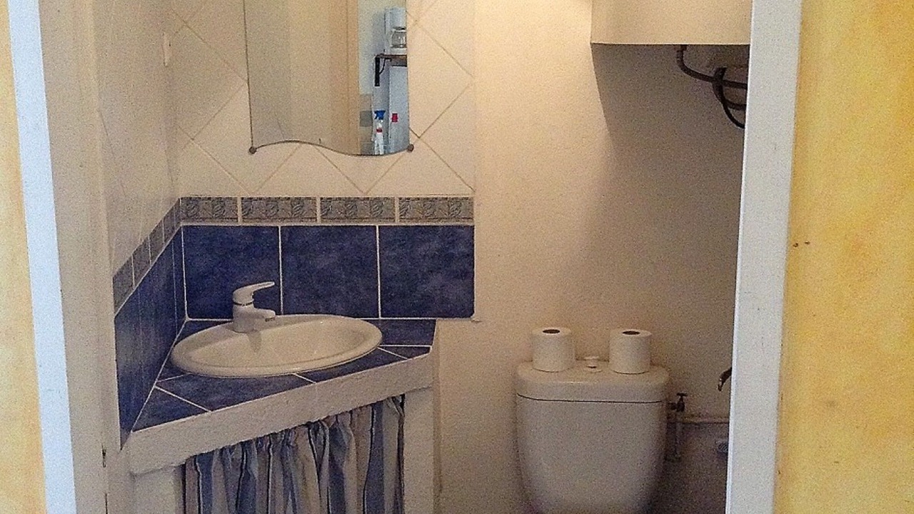 Photo of Bathroom in Arles