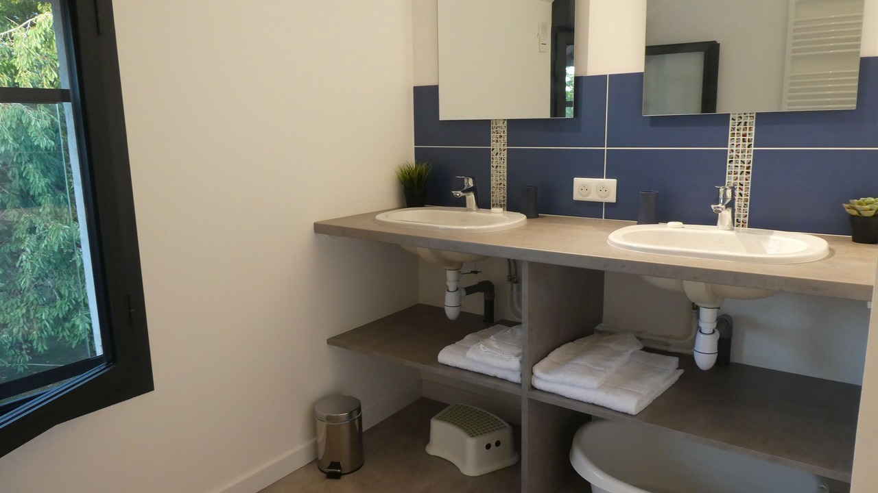 Photo of Bathroom in Saint-Branchs