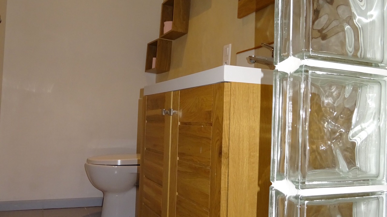 Photo of Bathroom in Blousson-Serian