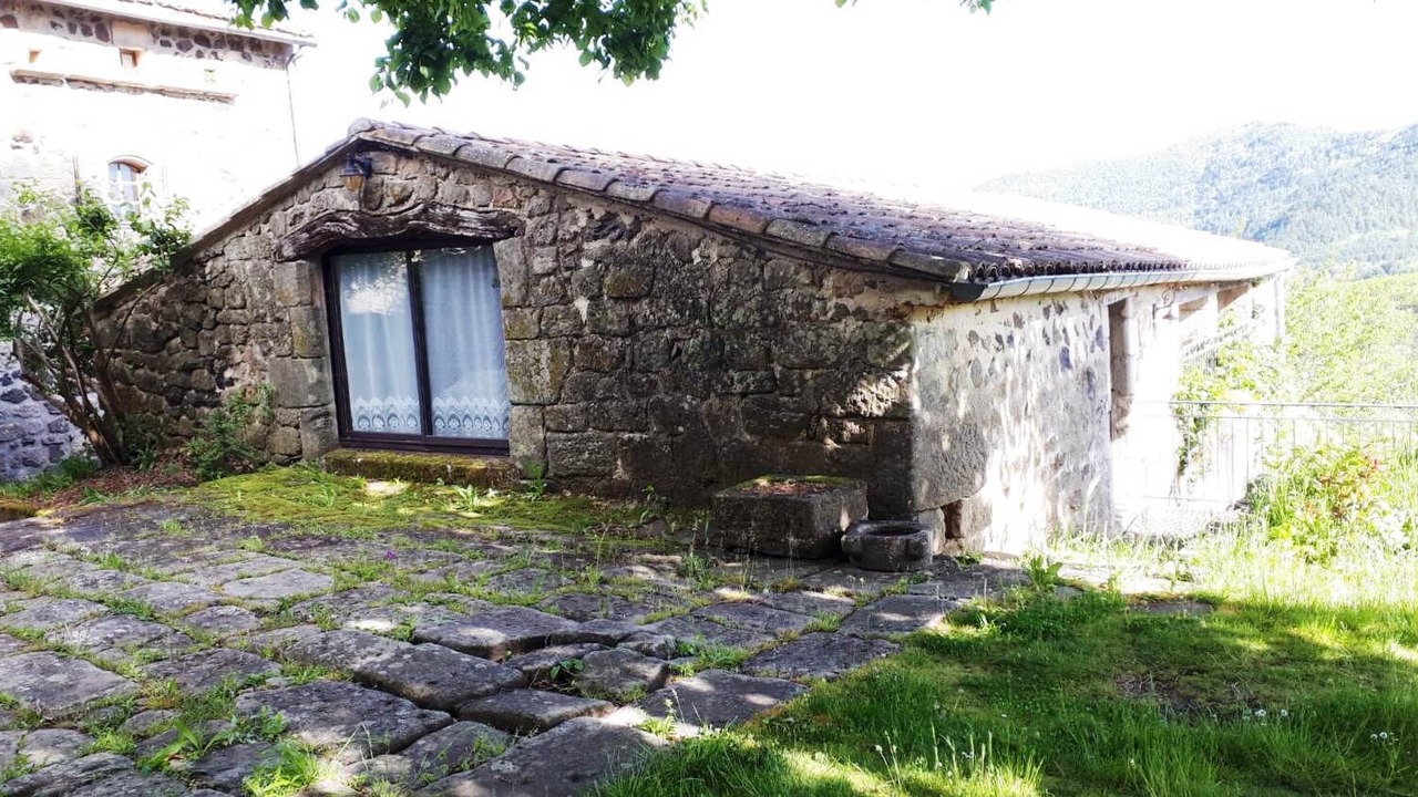 Photo of Outdoor in Pourcheres