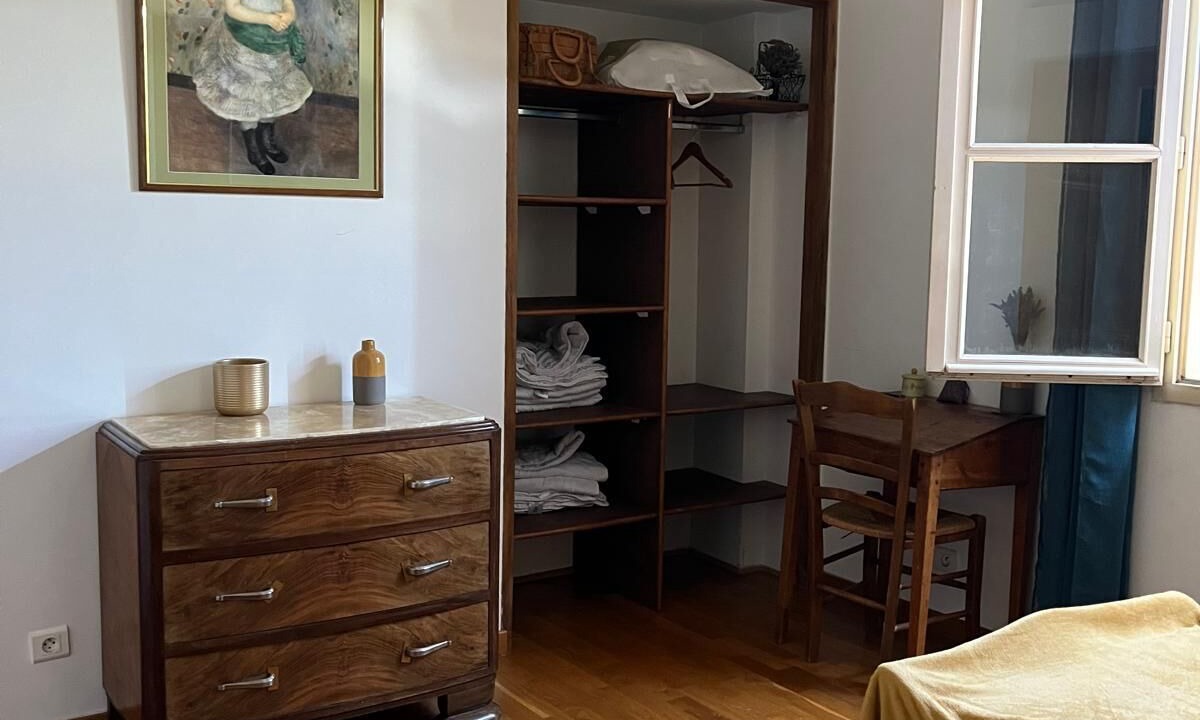 Photo of Bedroom in Saint-Martin-de-Castillon