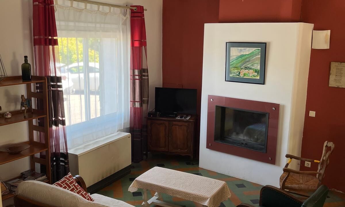 Photo of Livingroom in Saint-Martin-de-Castillon
