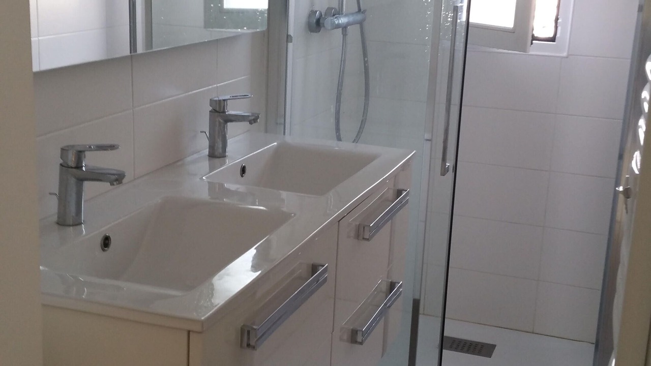 Photo of Bathroom in Saint-Lunaire