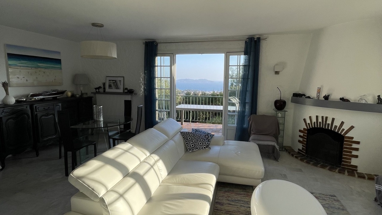 Photo of Livingroom in Carqueiranne