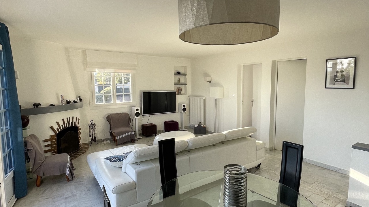 Photo of Livingroom in Carqueiranne