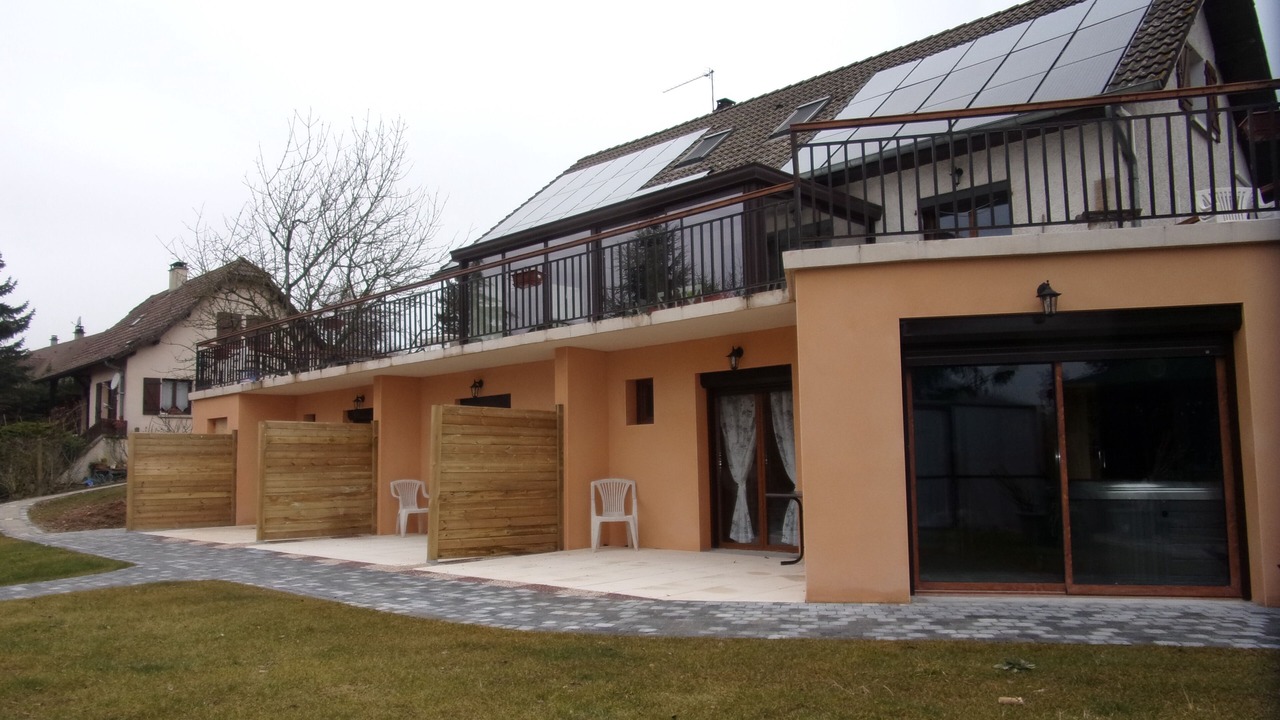 Photo of Outdoor in Meyrie