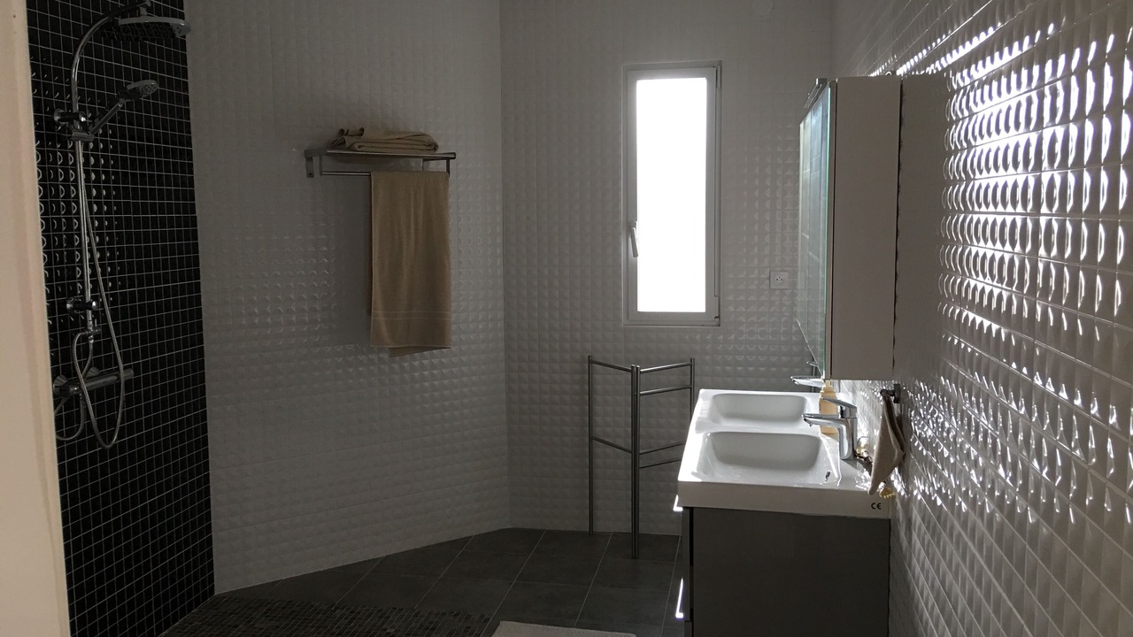 Photo of Bathroom in Jouy-le-Potier