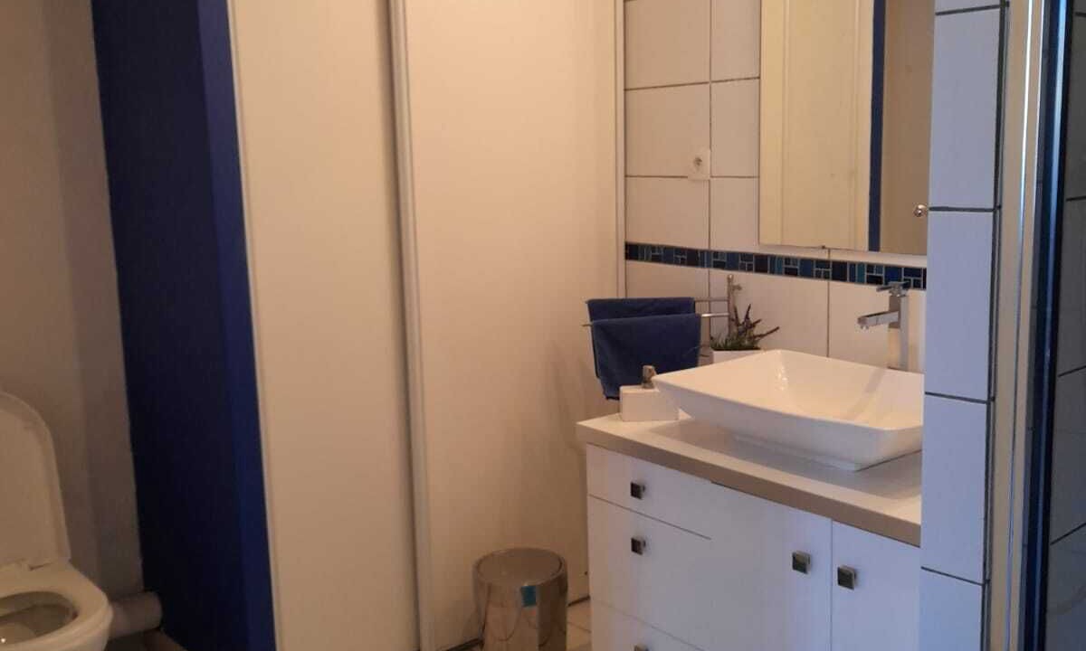 Photo of Bathroom in Port-Vendres