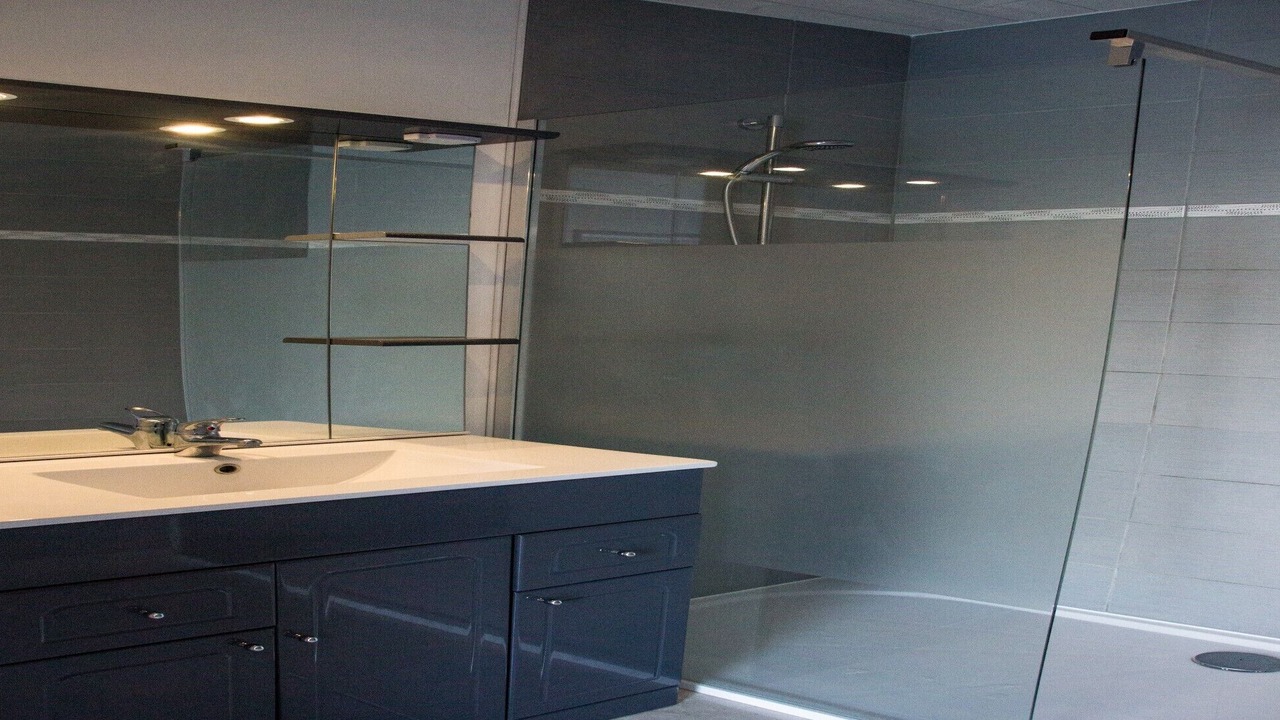 Photo of Bathroom in Sallertaine