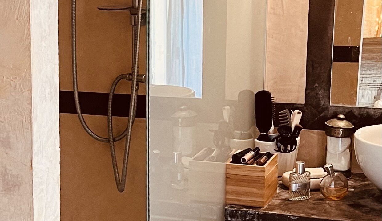 Photo of Bathroom in Visan