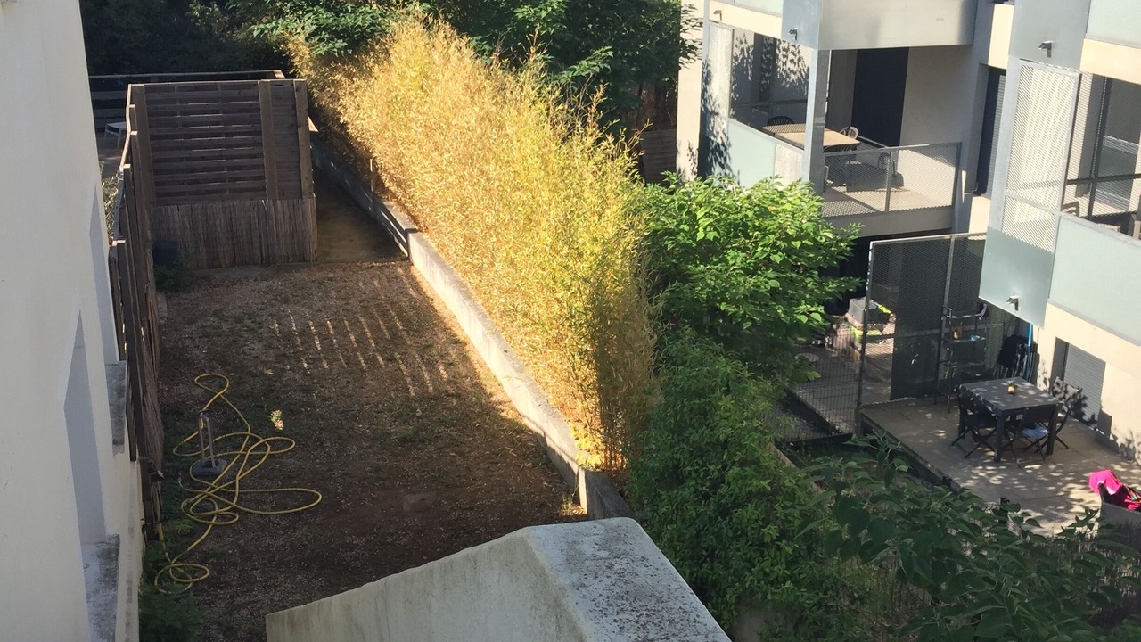 Photo of Outdoor in Hopitaux-Facultes