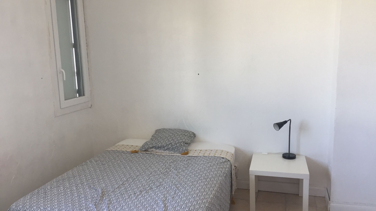 Photo of Bedroom in Hopitaux-Facultes