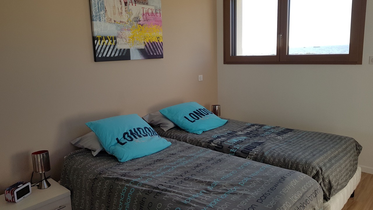 Photo of Bedroom in Loctudy