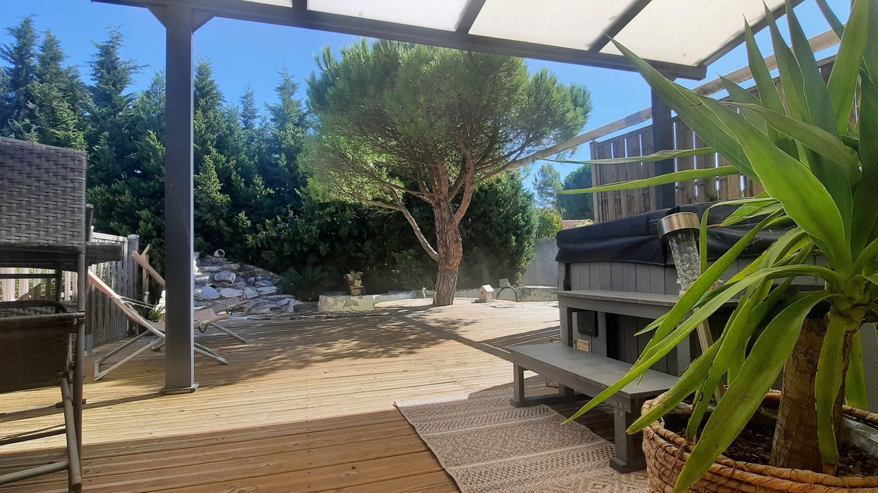 Photo of Patio Balcony in Malves-en-Minervois