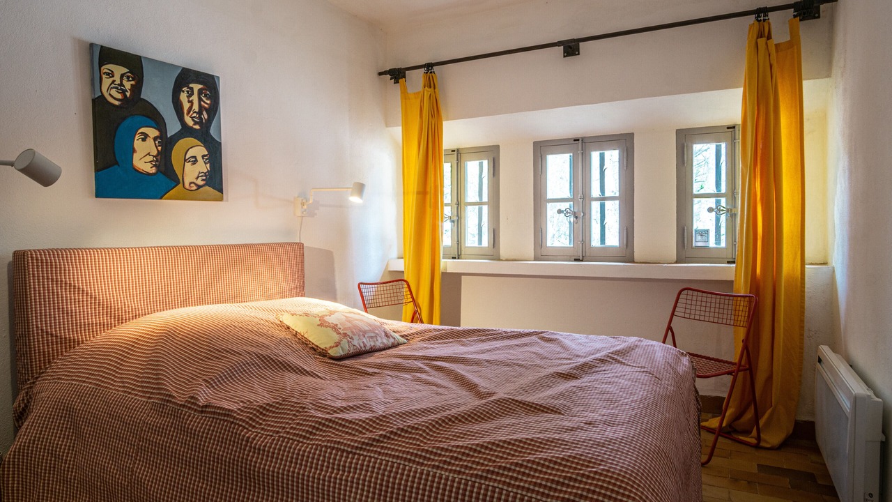 Photo of Bedroom in Roussillon