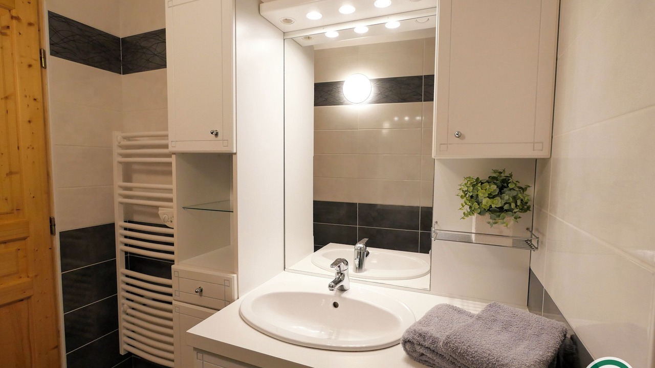 Photo of Bathroom in Lagrand