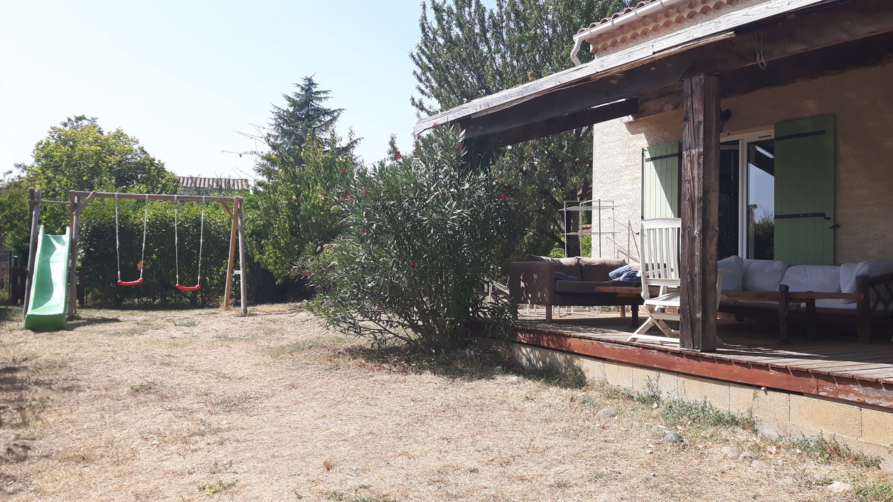 Photo of Patio Balcony in Saint-Martin-d'Ardeche