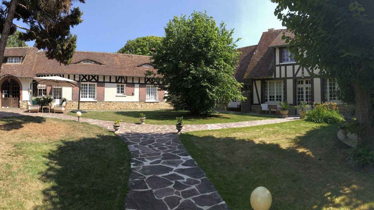 Photo of Outdoor in Sainte-Gemme-Moronval