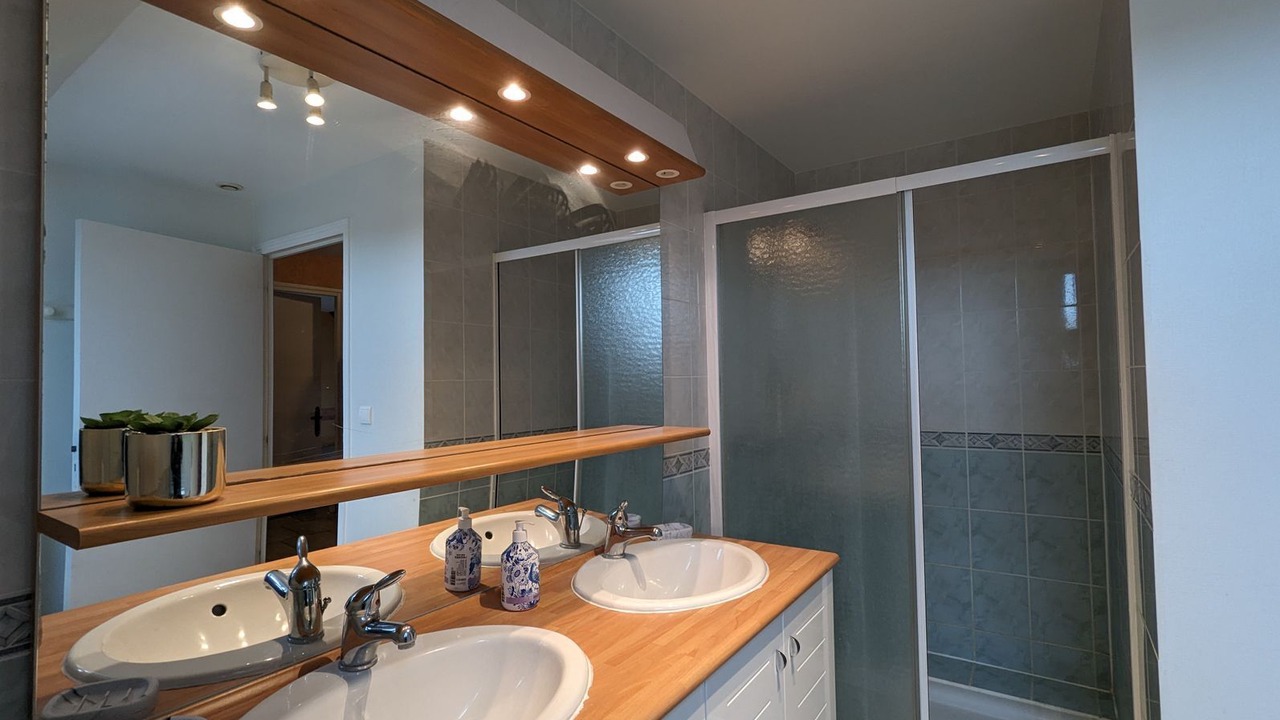 Photo of Bathroom in Vicq-sur-Nahon