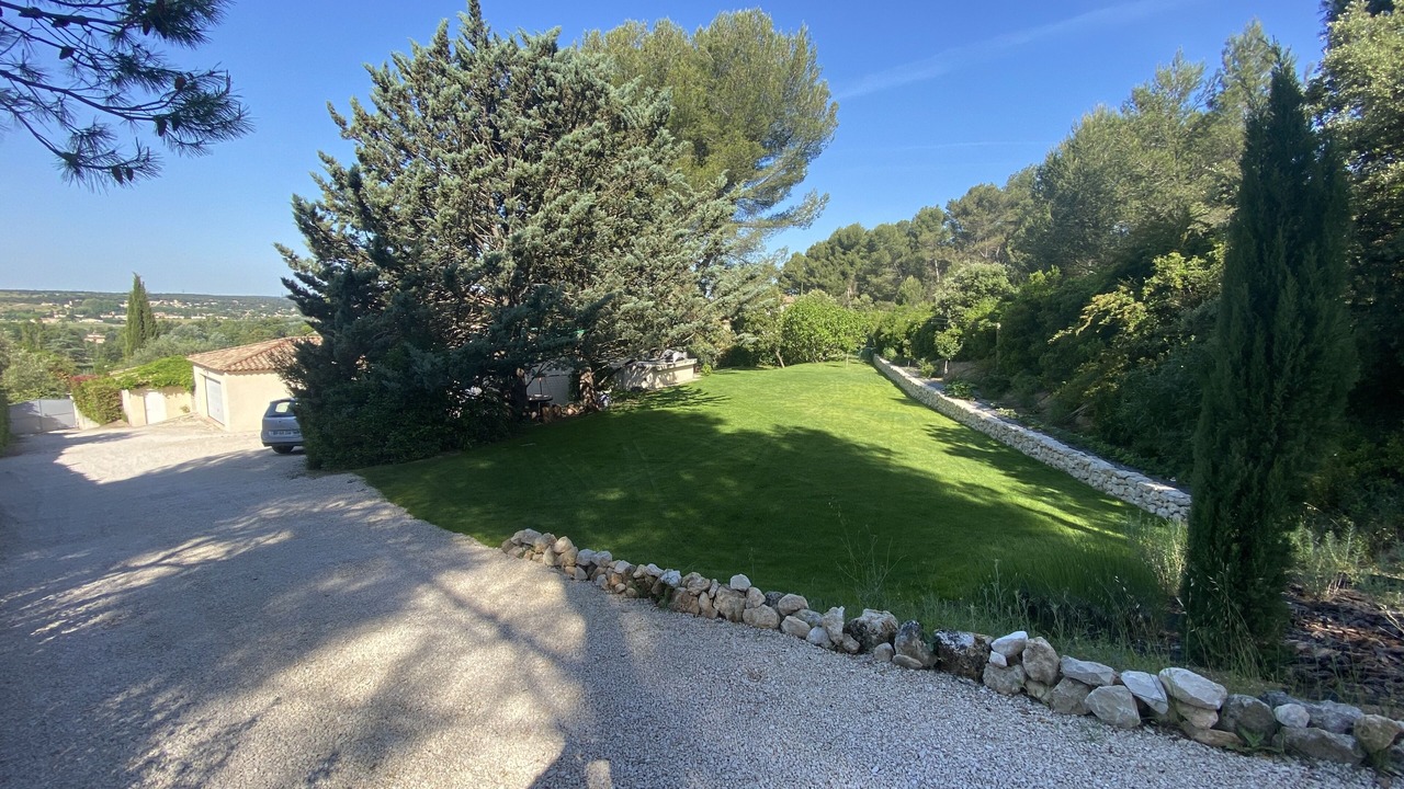Photo of Outdoor in Cabries