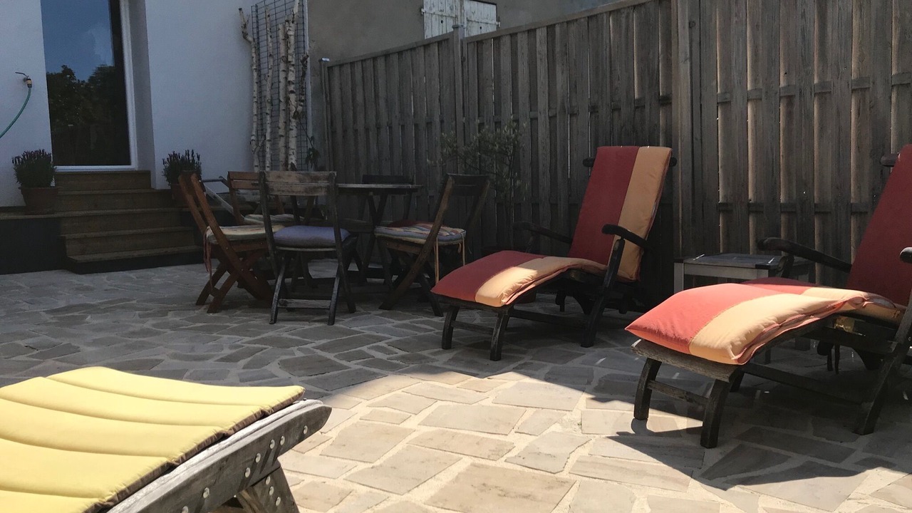 Photo of Patio Balcony in Quartier Beauregard-Boufflers-Buthegnemont-Boudonville
