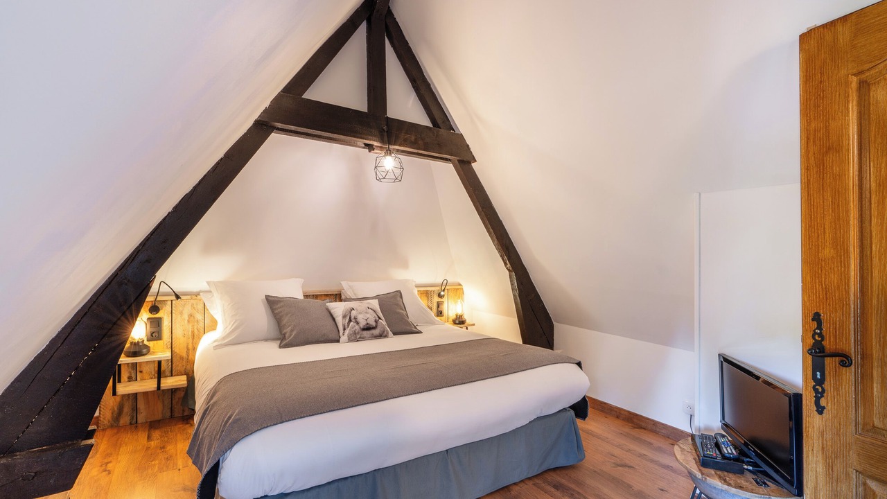 Photo of Bedroom in Pont-l'Eveque