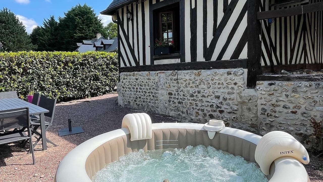Photo of Outdoor in Pont-l'Eveque