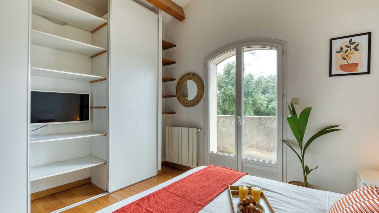 Photo of Bedroom in Junas