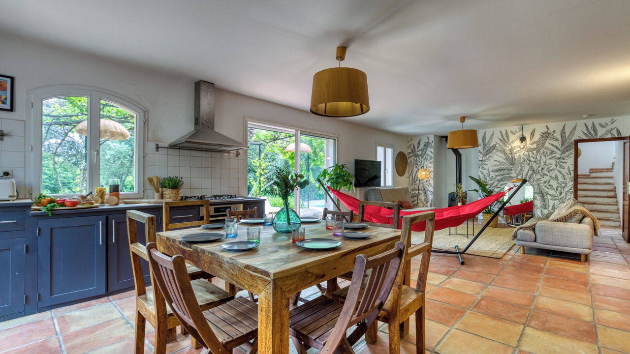 Photo of Others in Junas