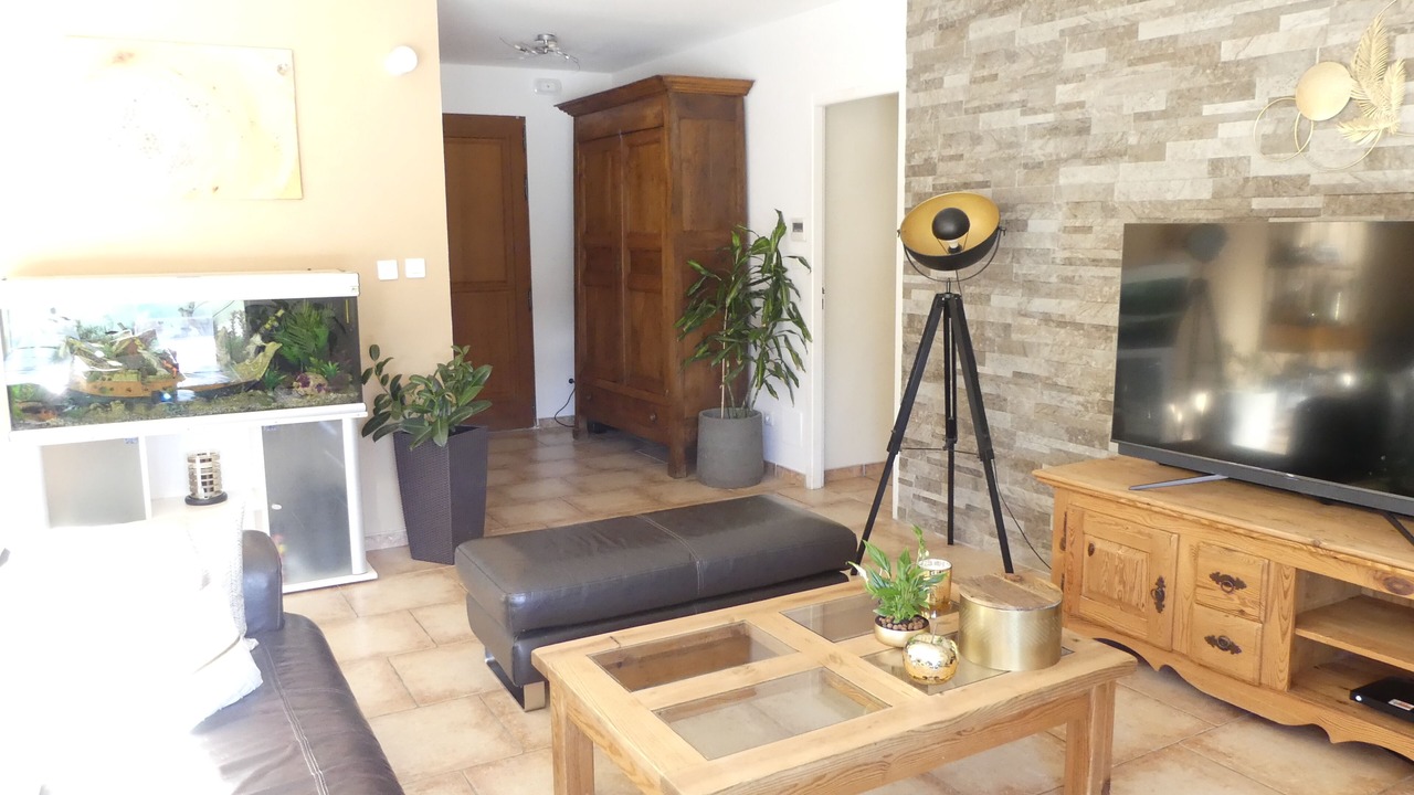 Photo of Livingroom in Puilacher