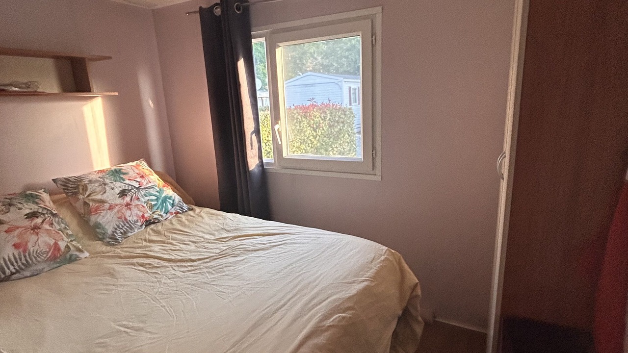 Photo of Bedroom in Sainte-Eulalie-en-Born
