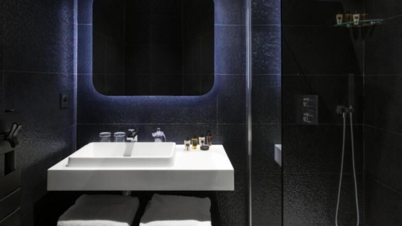 Photo of Bathroom in Hotel de Ville - Quinconces