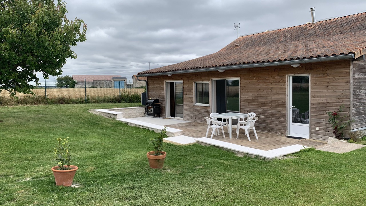 Photo of Outdoor in Assay