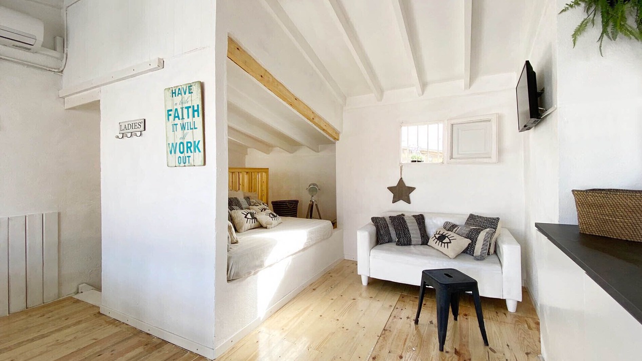 Photo of Livingroom in Provencals del Poblenou