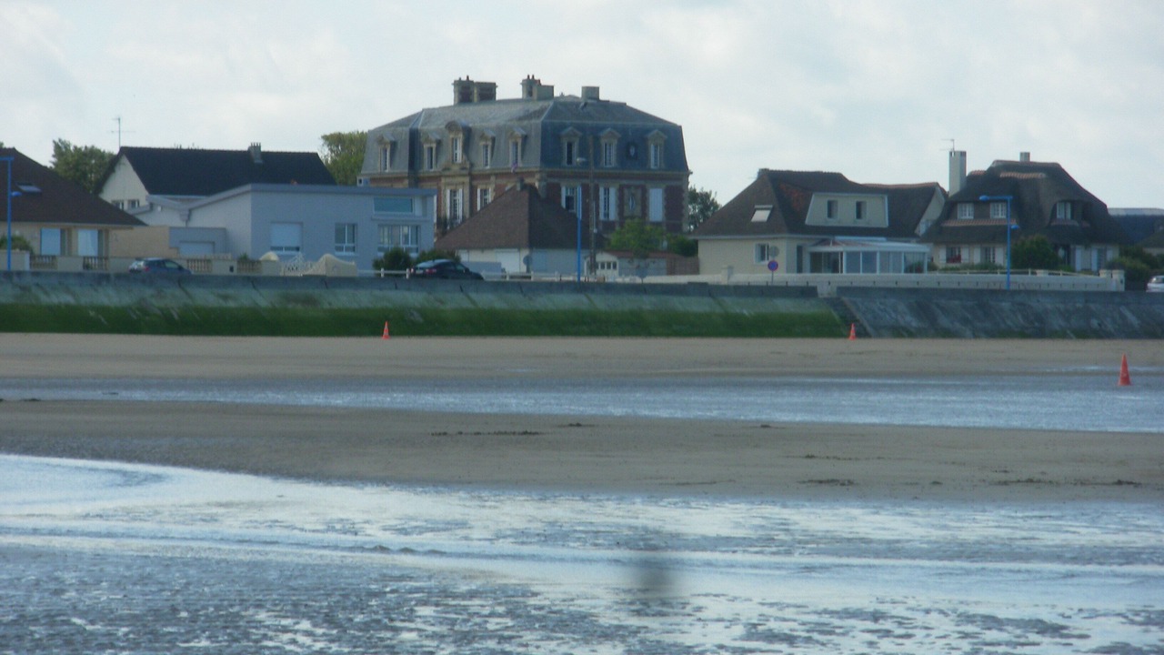 Photo of Others in Asnelles