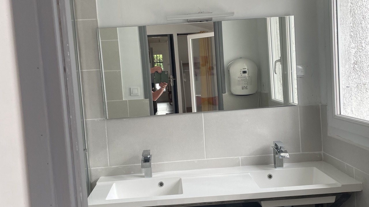 Photo of Bathroom in Pals