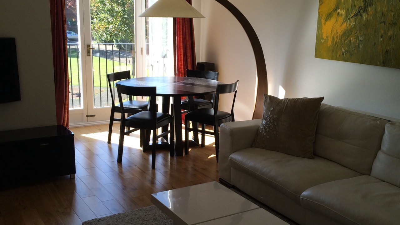 Photo of Livingroom in Grove