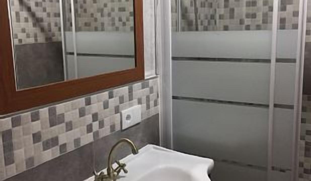 Photo of Bathroom in Valle de Santibanez