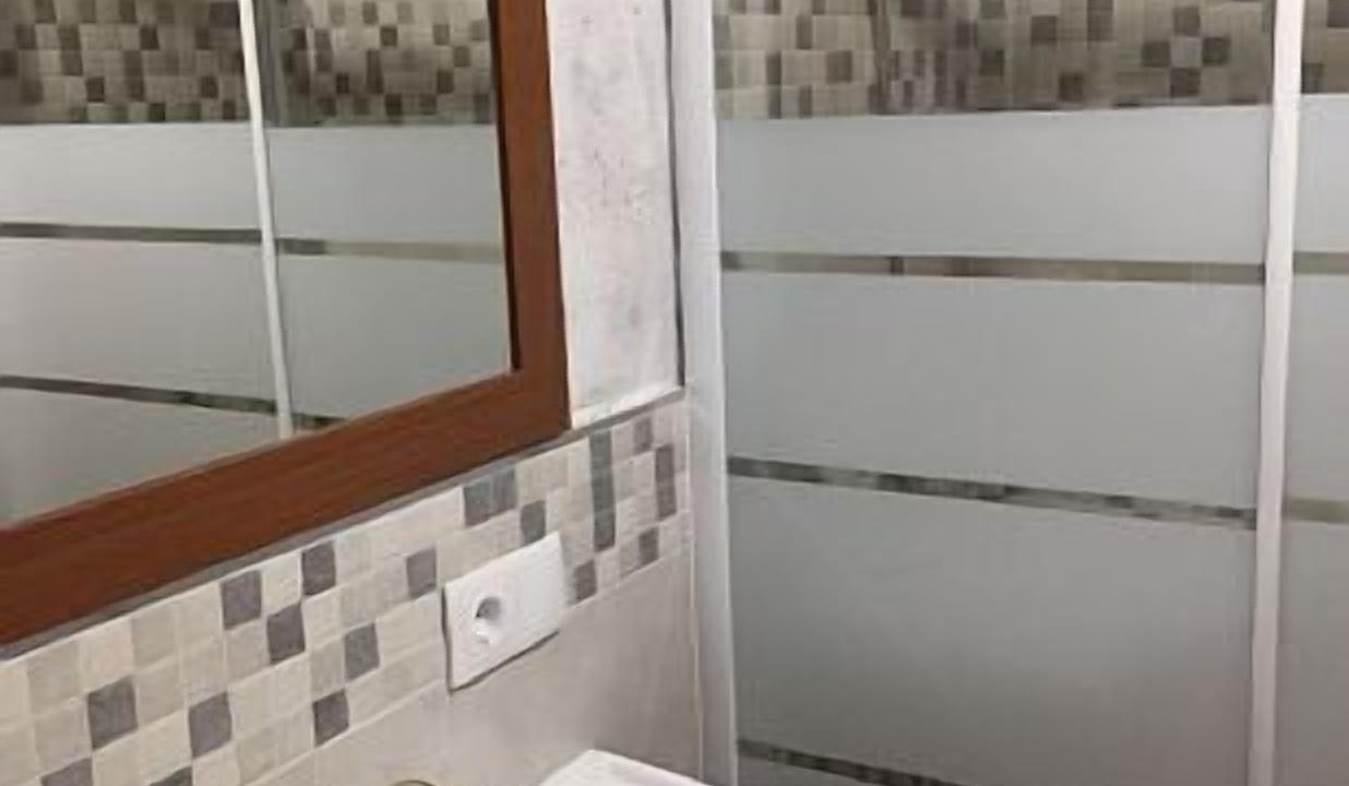 Photo of Bathroom in Valle de Santibanez
