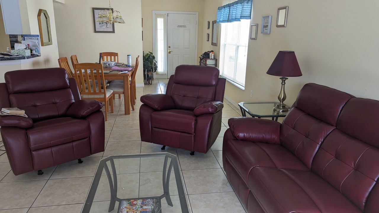 Photo of Livingroom in Lake Berkley