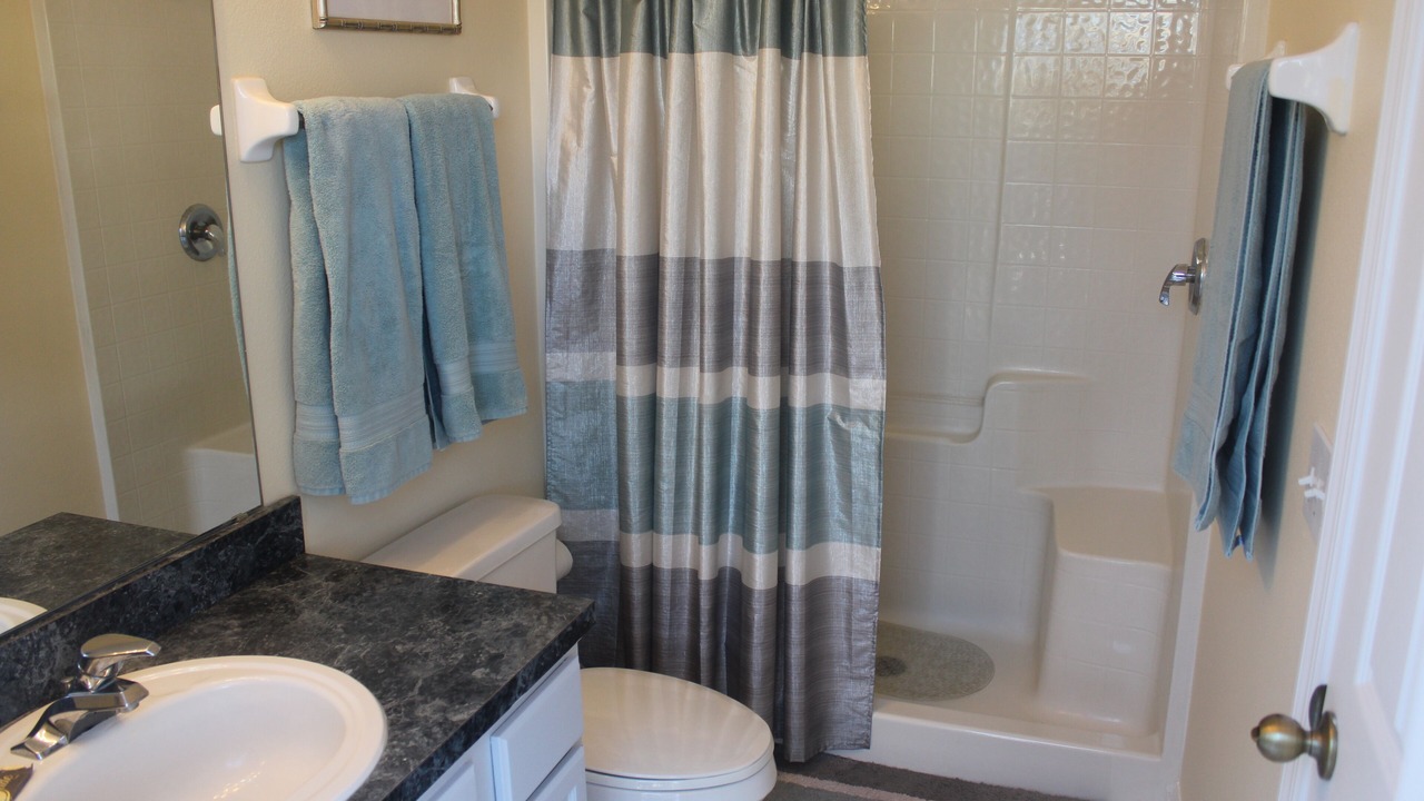 Photo of Bathroom in Lake Berkley