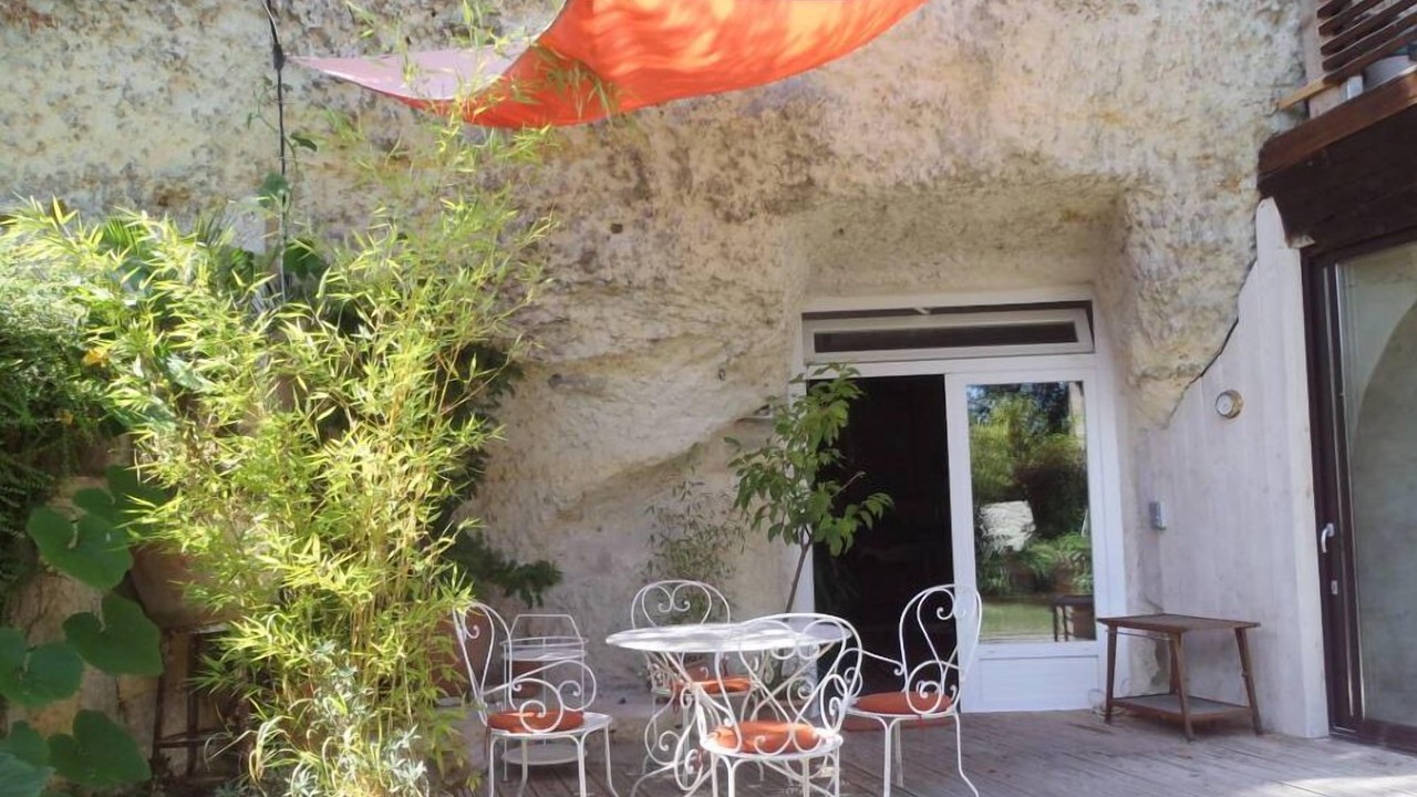 Photo of Patio Balcony in Saint-Etienne-de-Chigny