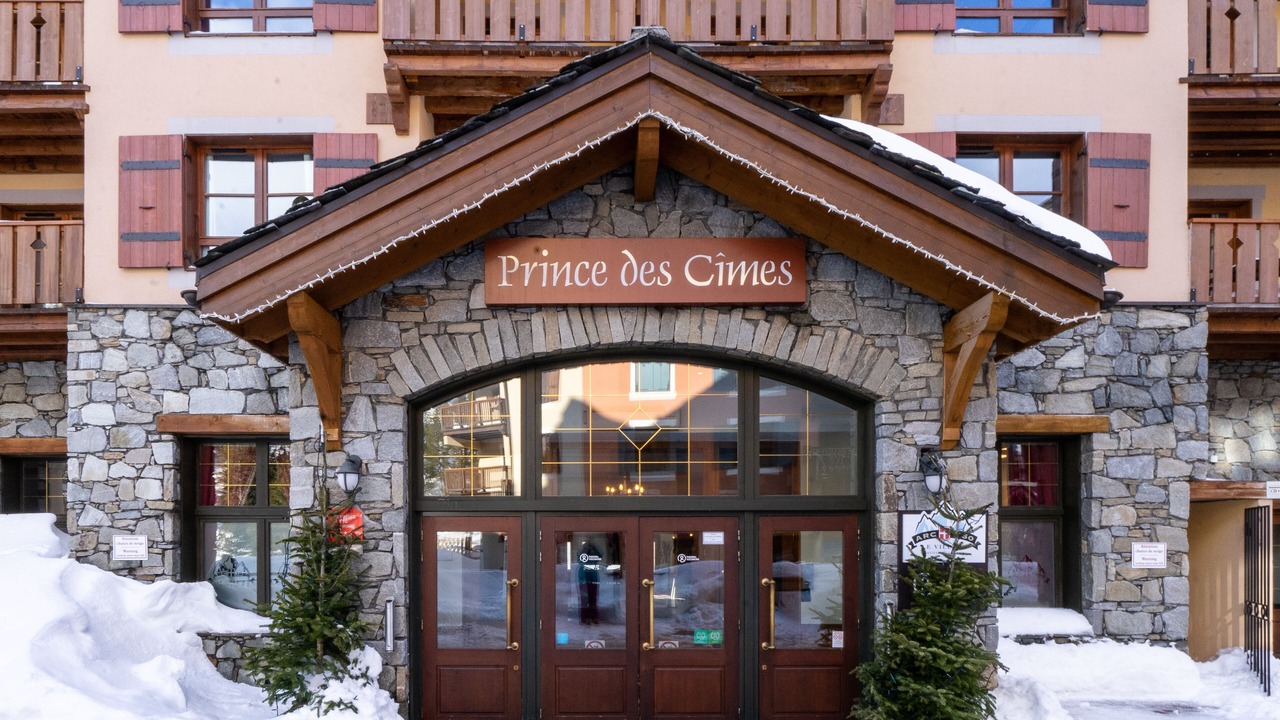 Photo of Others in Arc-1950