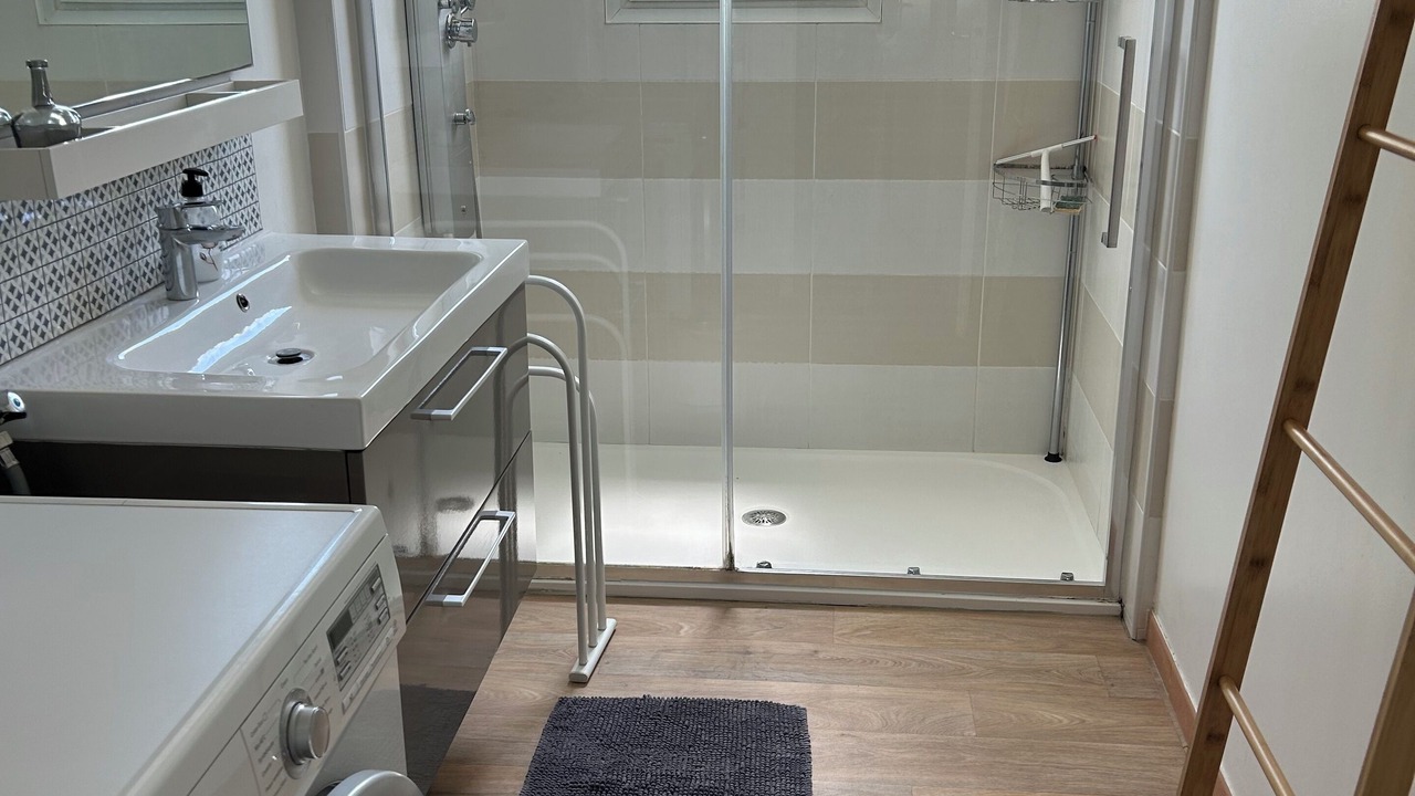 Photo of Bathroom in Perigny